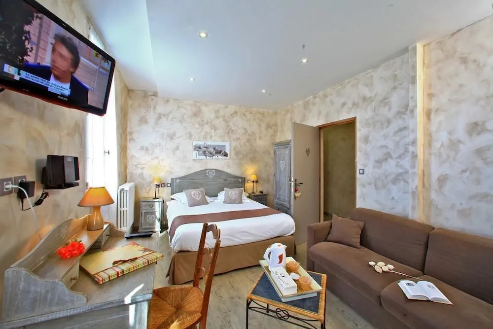 Logis Hôtel Restaurant Le Lascaux