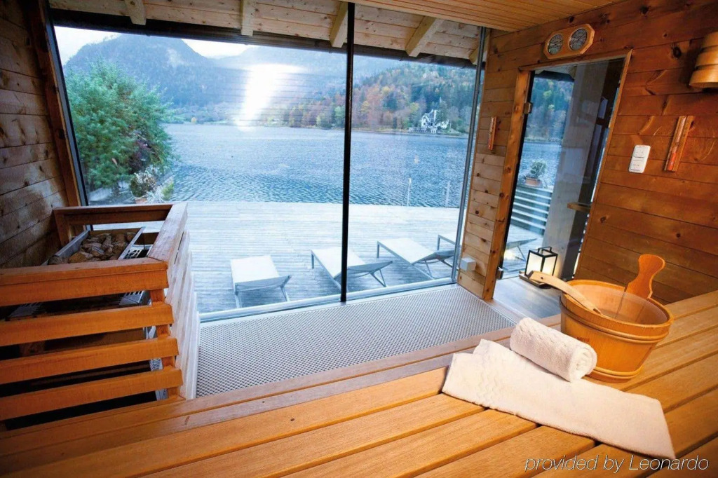 TAUROA Seehotel Grundlsee
