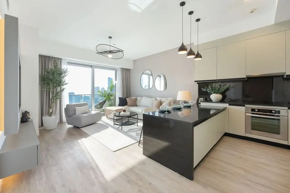 Grand Stay in This 1 Bedroom Flat That Sleeps 4