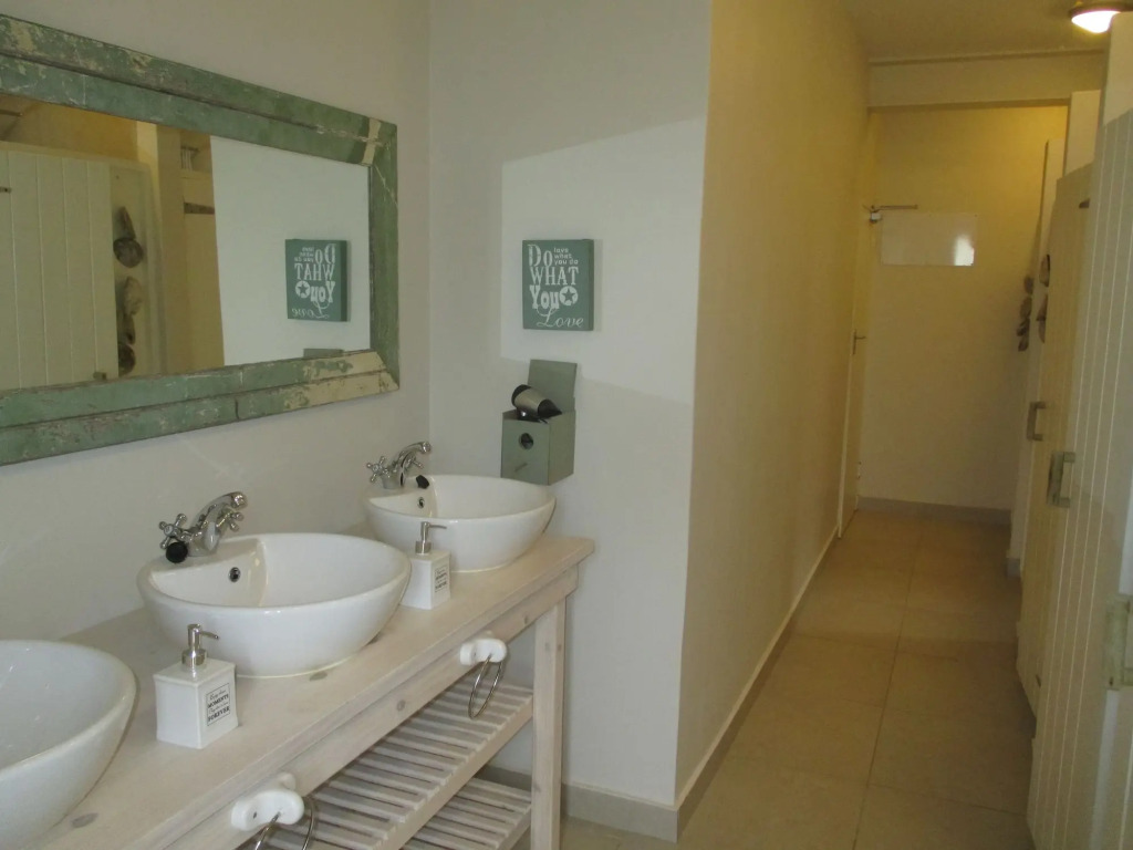 At Rosies KiteHouse Backpacker-Hostel-direct bookings only