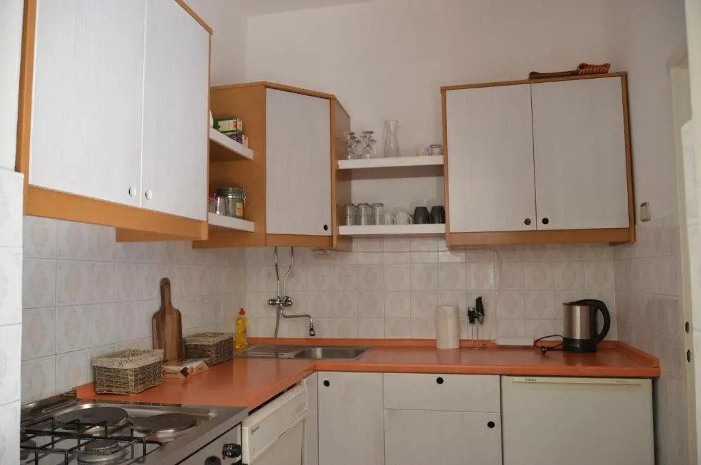Beach House Mokalo