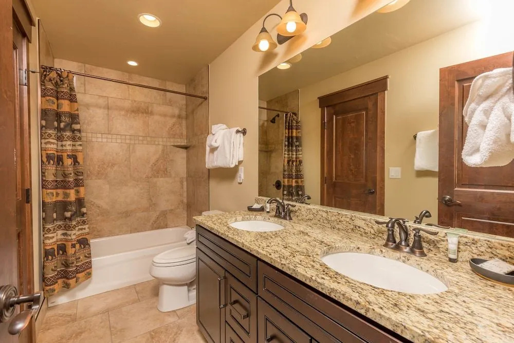 Alders #801 - 3 Br Townhouse