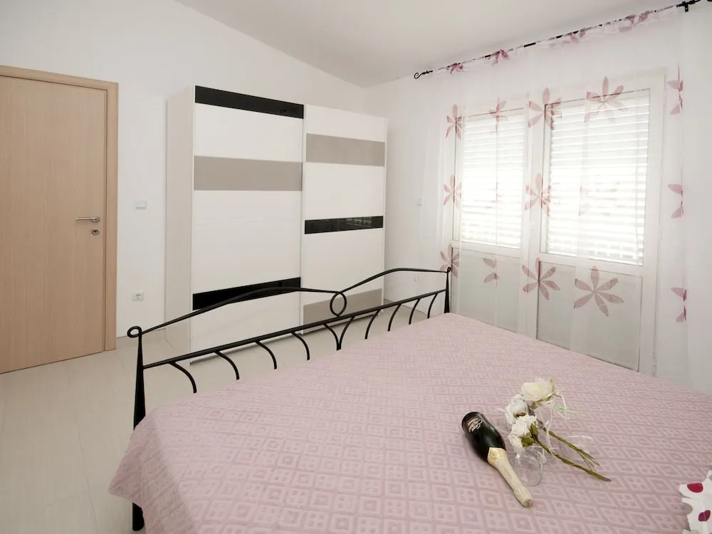 Apartment in Seget Donji With Terrace