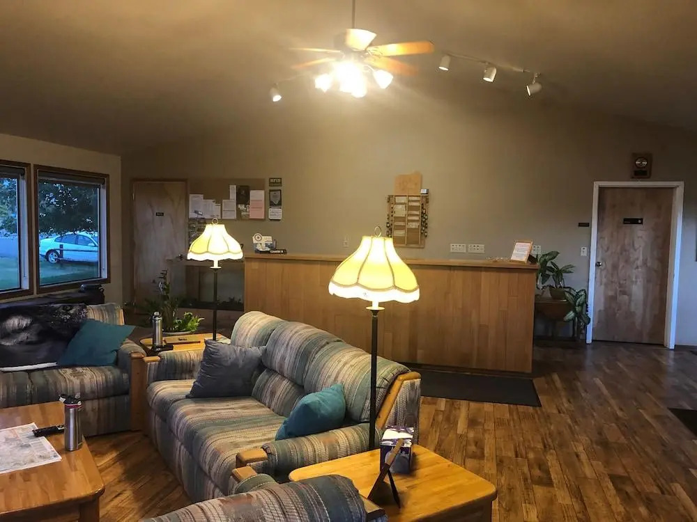 Fan Mountain Inn