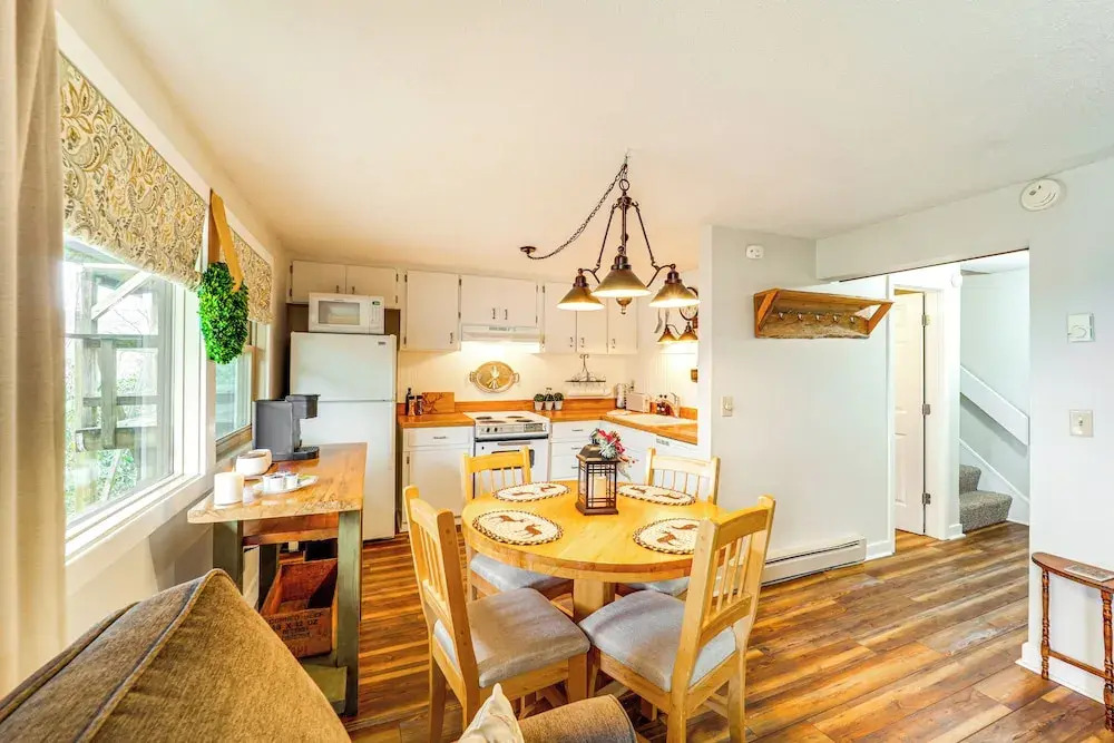 Hike, Sip & Stay Awhile! Sugar Mountain Getaway