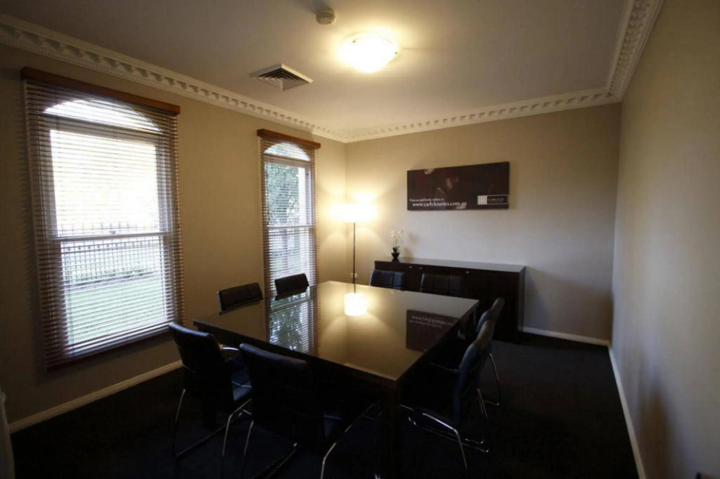 Carlyle Suites & Apartments