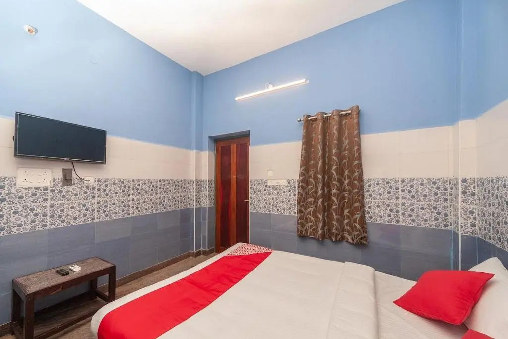 AURO GUEST HOUSE