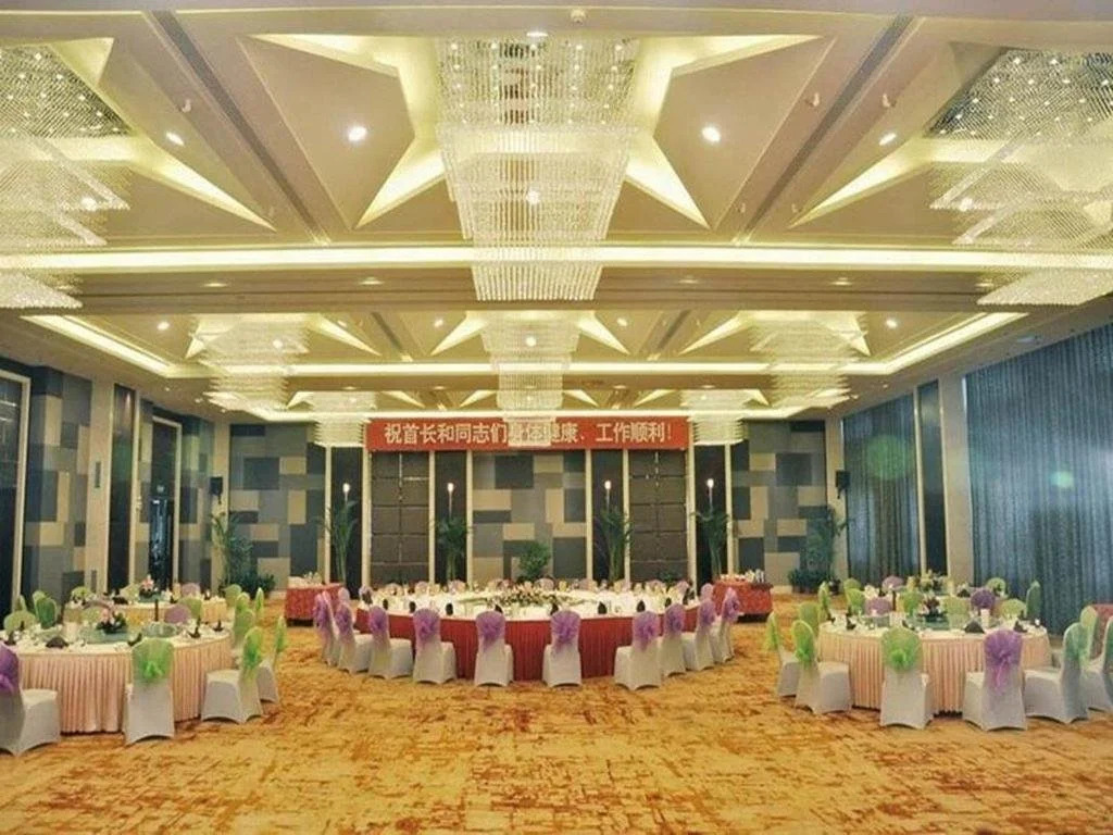 JunYue ShiYuan Hotel