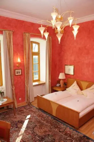 Hotel & Restaurant Waldschloss