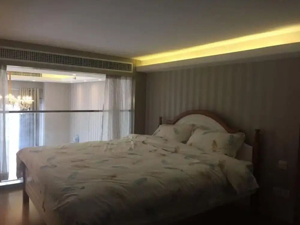 Mahattan Apartment Hesheng Branch