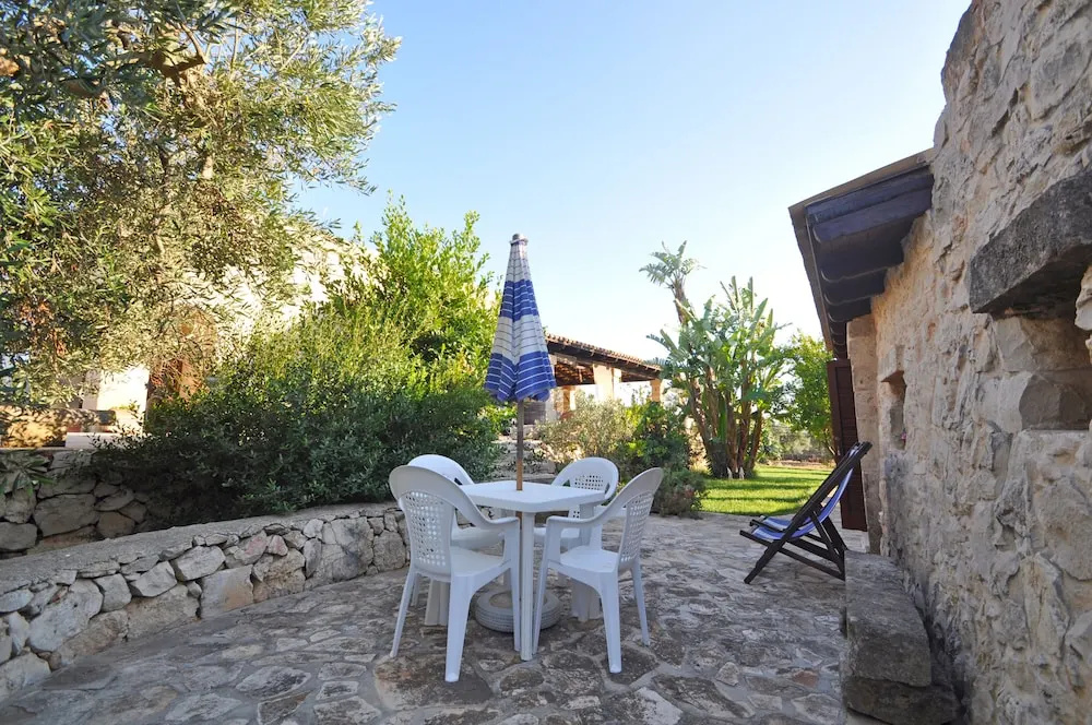 Trullo Dei Beneficati by Salento Affitti