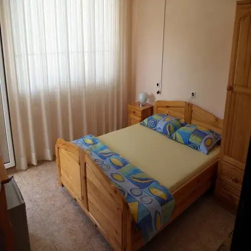 Rosi Guest House