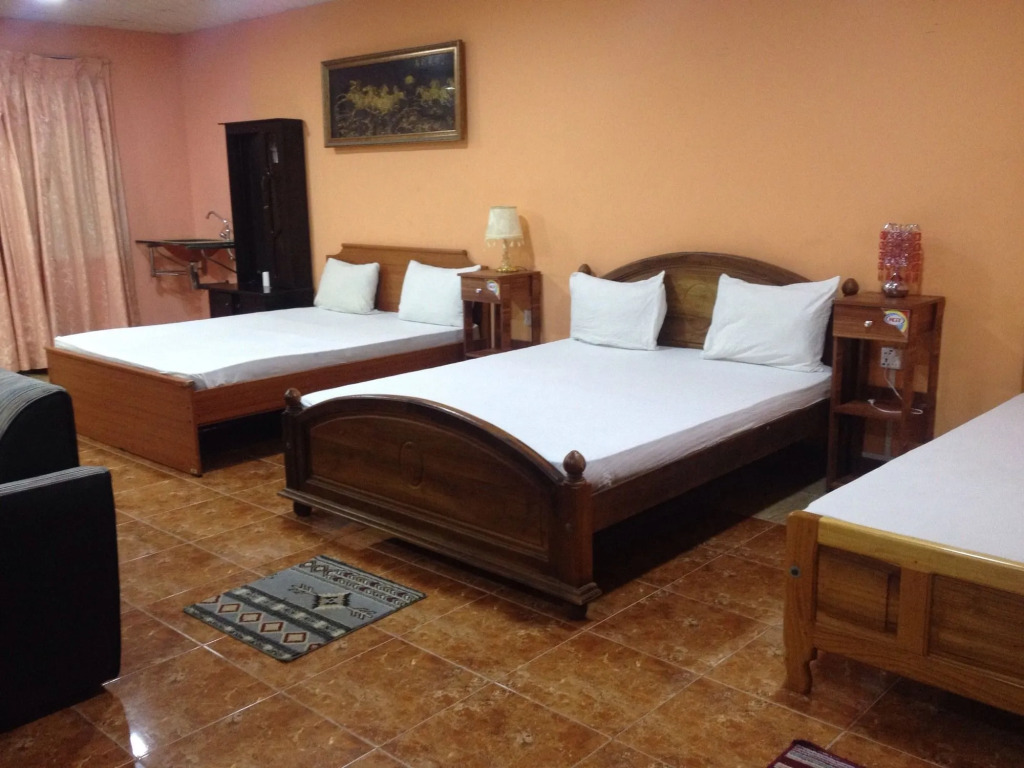 Sunshine Hotel