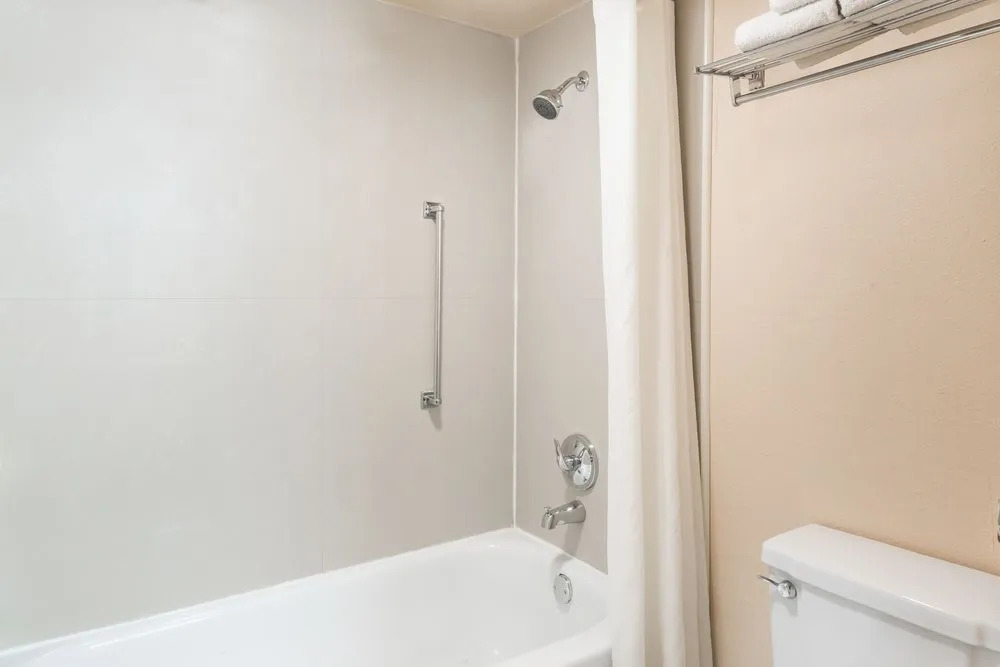 Baymont by Wyndham Batavia - Darien Lake