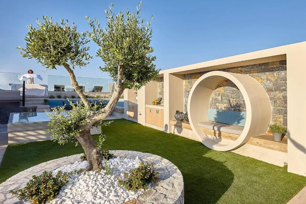 Seafront Apartments by Myseasight