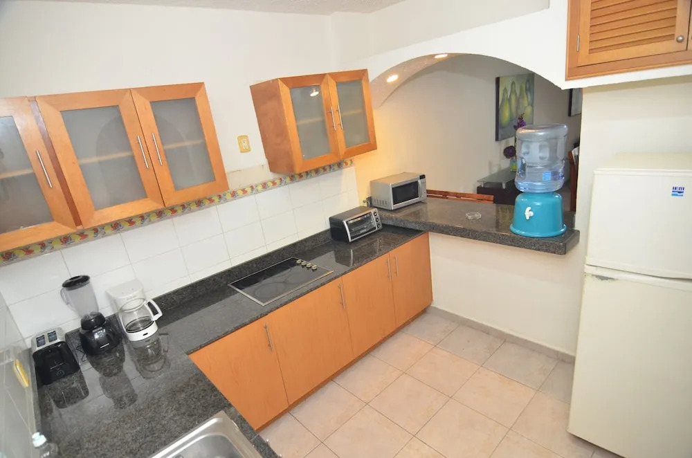 Ground level Apartment w Balcony RDS