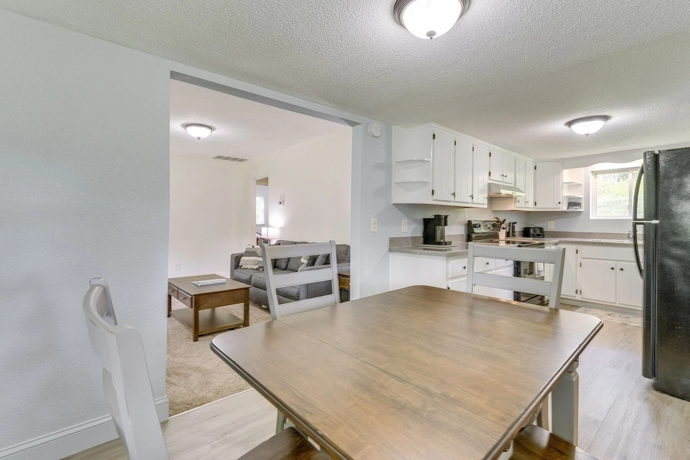 Blairsville Beauty Near Hiking Trails & Vineyards
