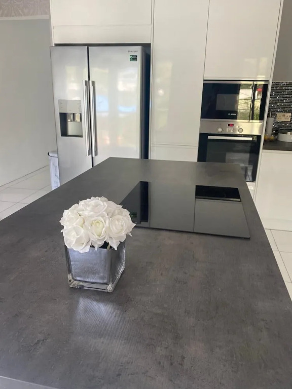Stunning 3-bed Apartment in Rodney Bay