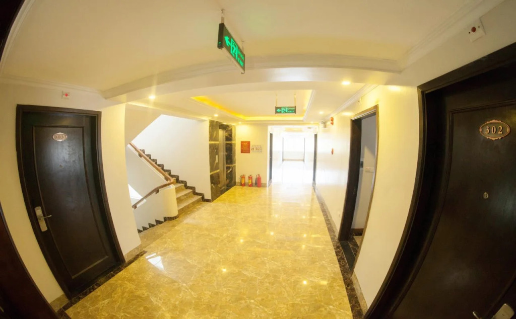 Adam Sapa Hotel