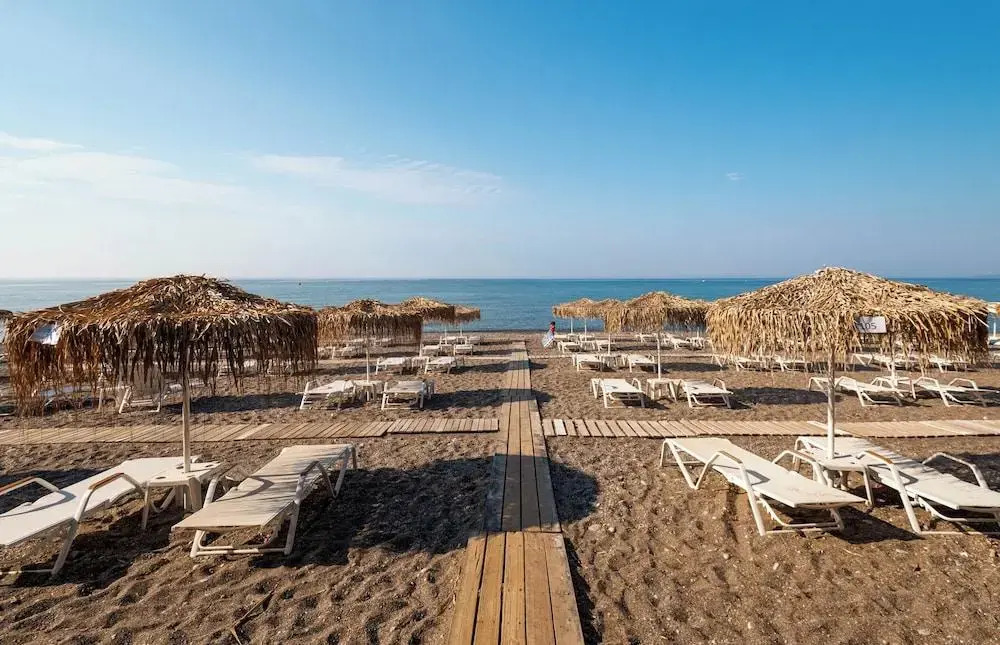 Elvita Beach Hotel