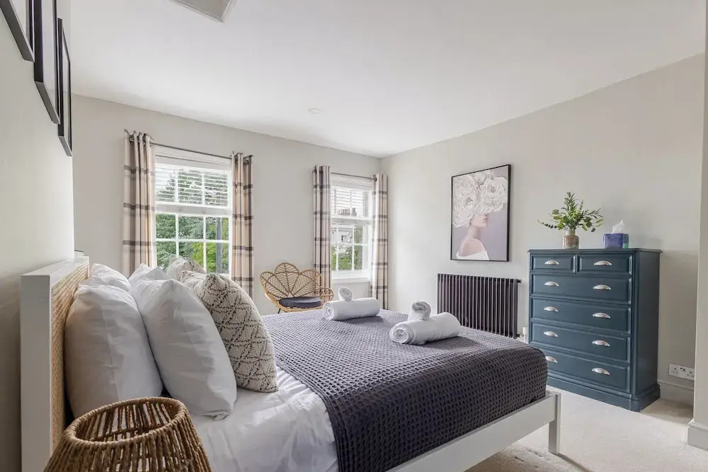 Stylish 5BD Townhouse in Leamington Spa