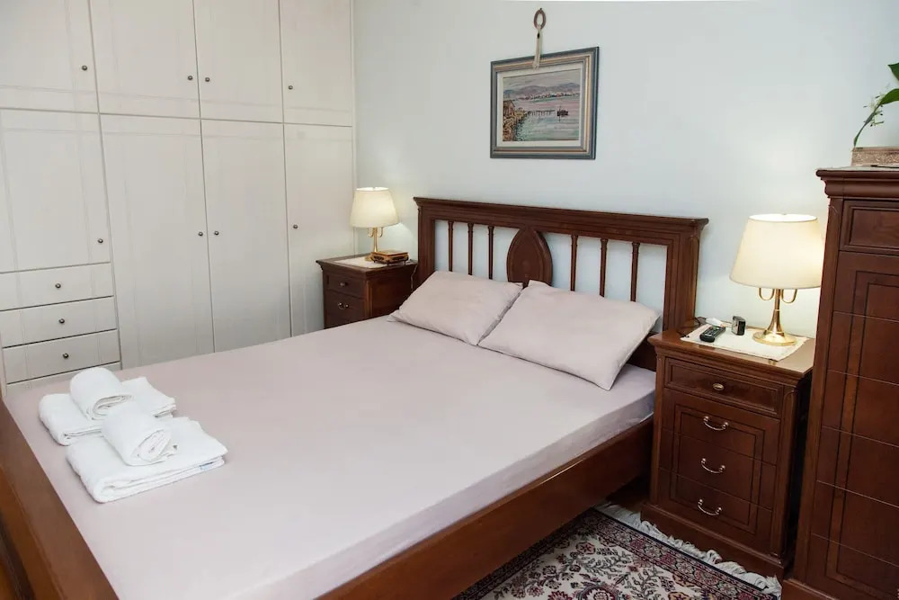Beautiful 3 bedrooms apt in N. Smirni