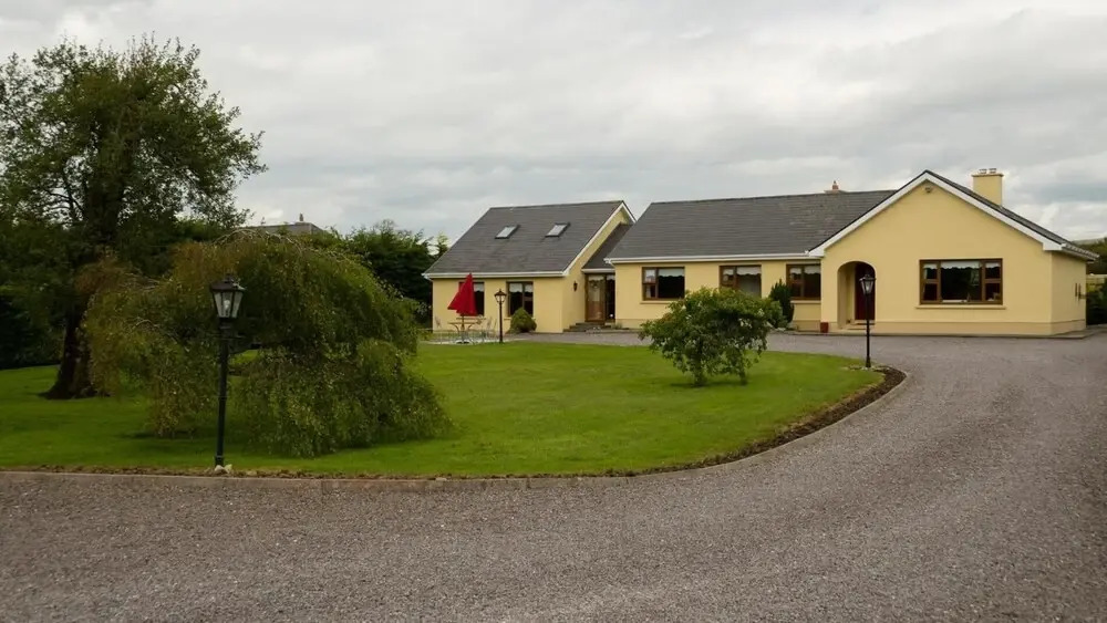 Cois Li Accommodation
