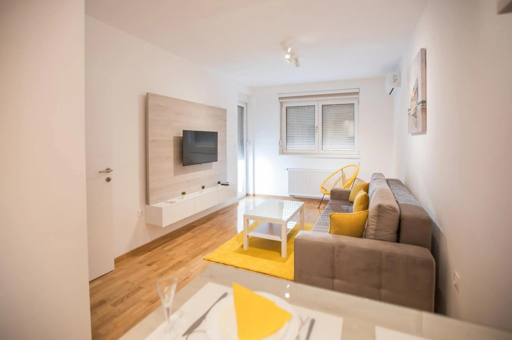 Jelena Apartment II