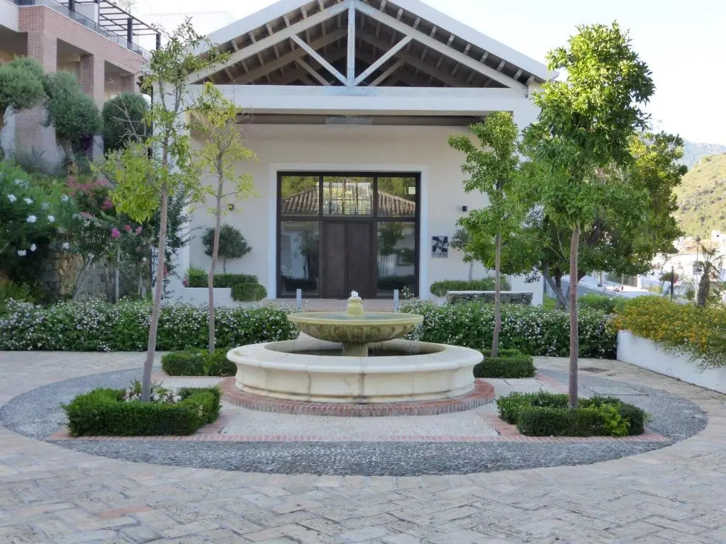 El Casar Apartments