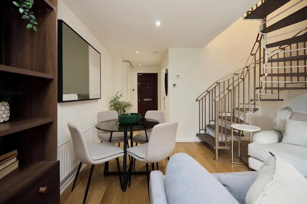 Poplar Garden Townhouse