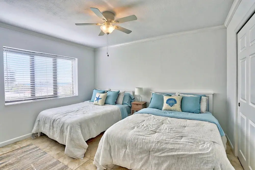 Land's End 9-301 Beach Front-premier