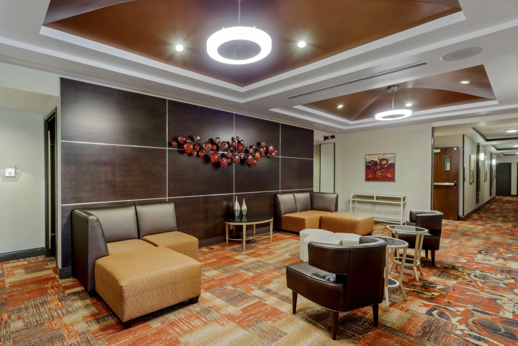 Best Western Premier Denham Inn & Suites