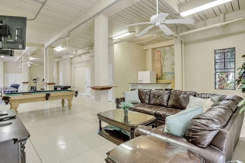 Spinnaker Home #62228