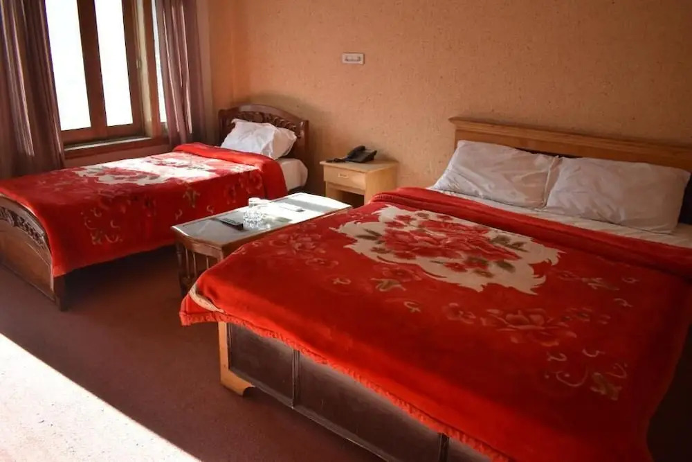 Hotel Shaheen