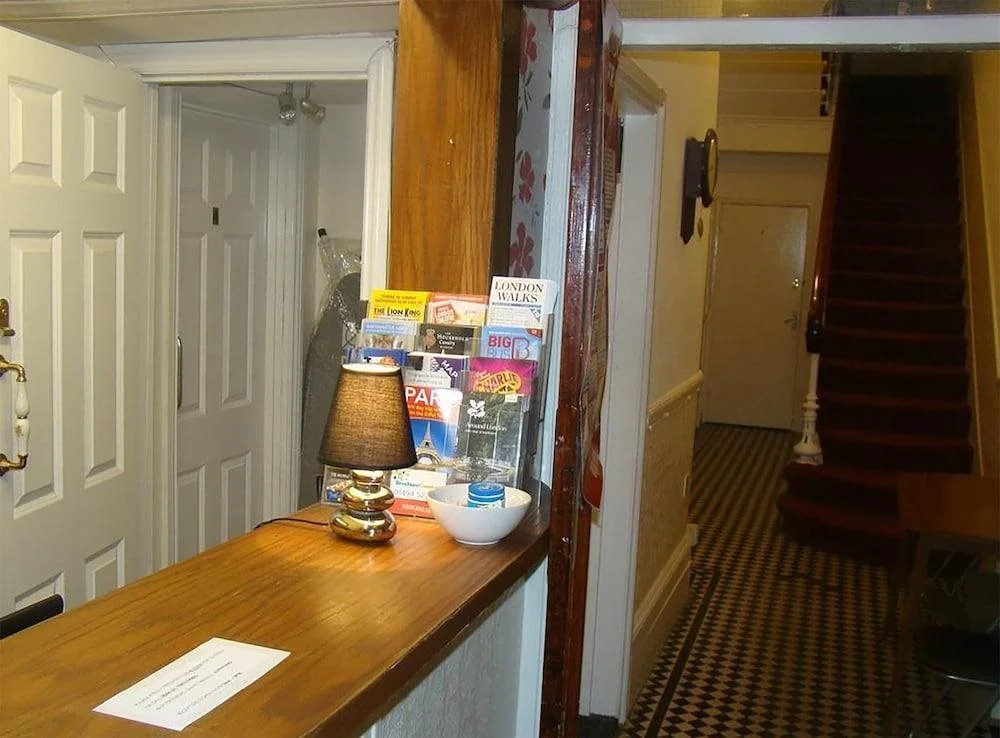 37 Collingham Place