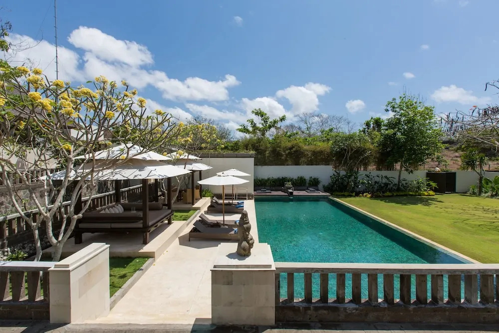 Villa Karang Putih