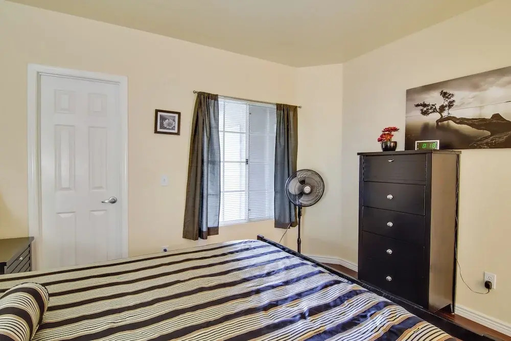 Walkable Scottsdale Gem w/ Pool Access
