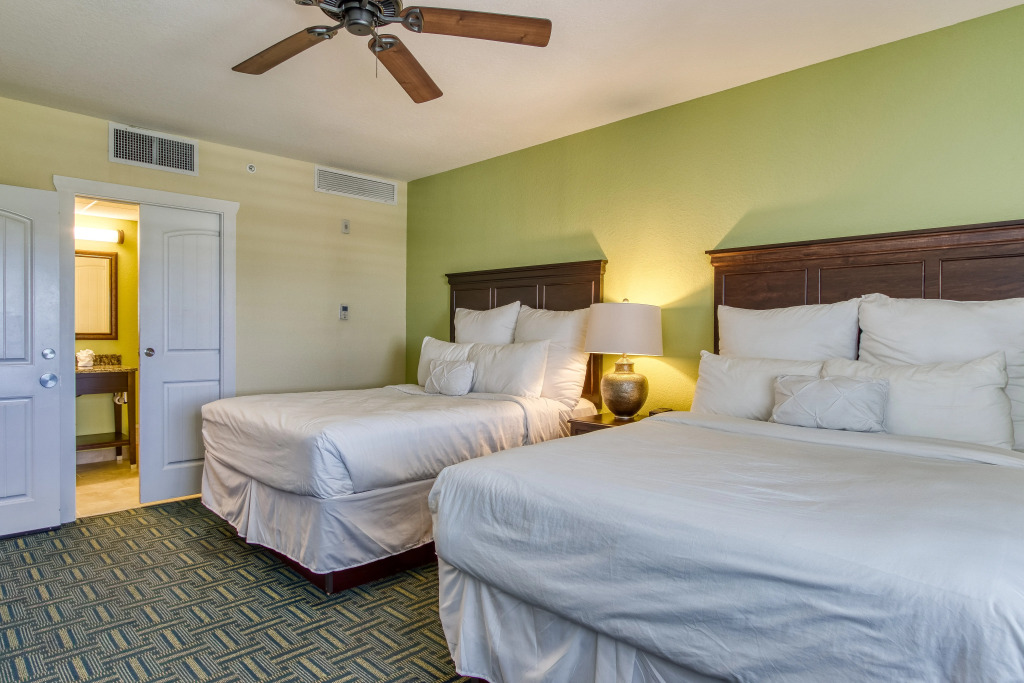 Harbourside Resort, a New Hotel Collection Property