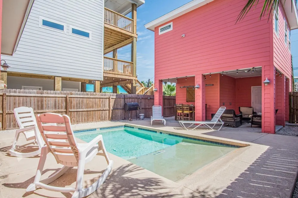 Fanta Sea Get Away 5 Bedrooms 4.5 Bathrooms Home