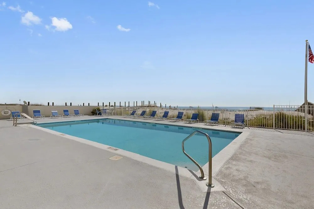 Gulf Tower 12A Direct Gulf-front 2 2 Sleeps 6