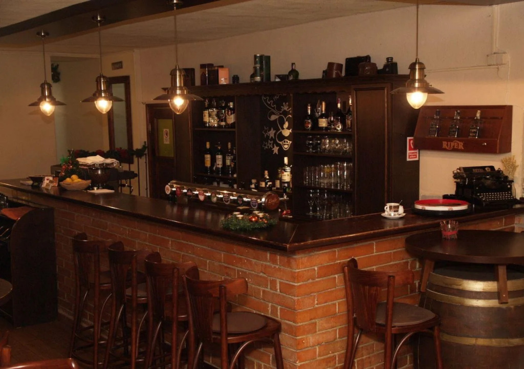 Penzión Wellness & Restaurant Zoborská, free parking