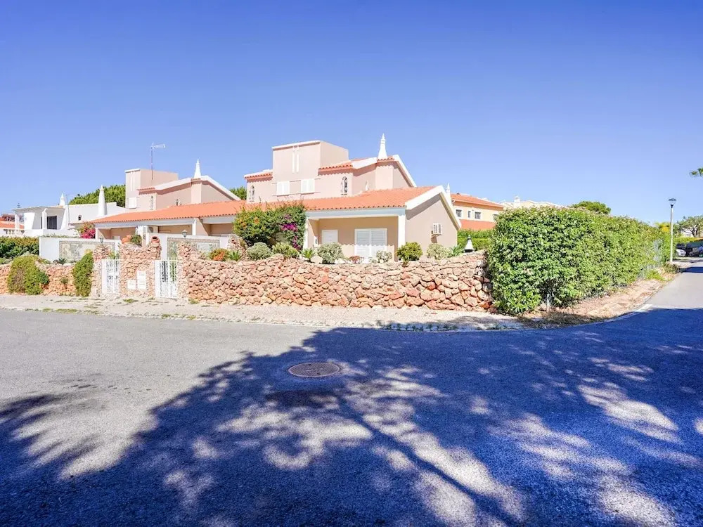 Holiday Home Vilamoura With Pool Near Beach