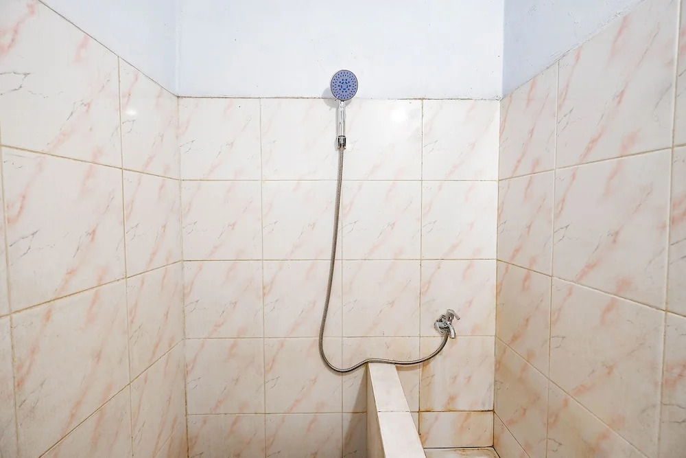 Hotel O Sartika Inn Pati