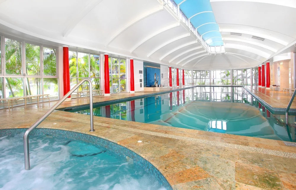 Chevron Renaissance 2 Bedroom Apartment