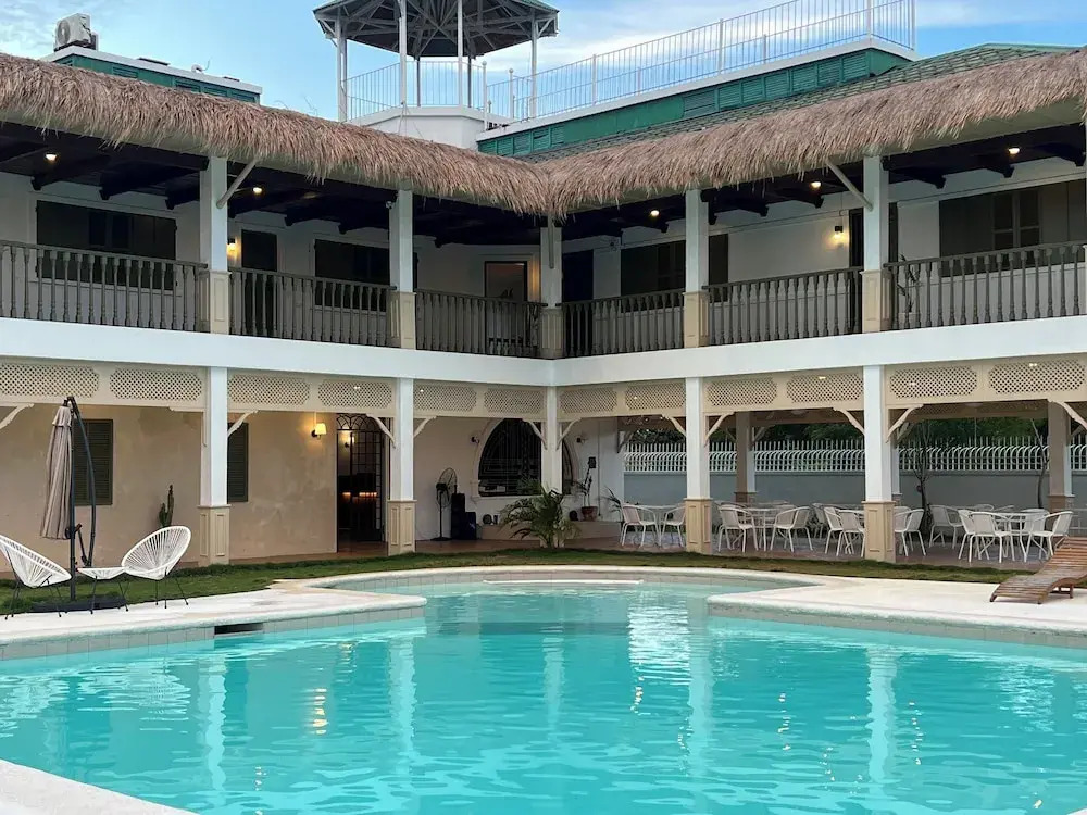 cclim privae resort with pool party