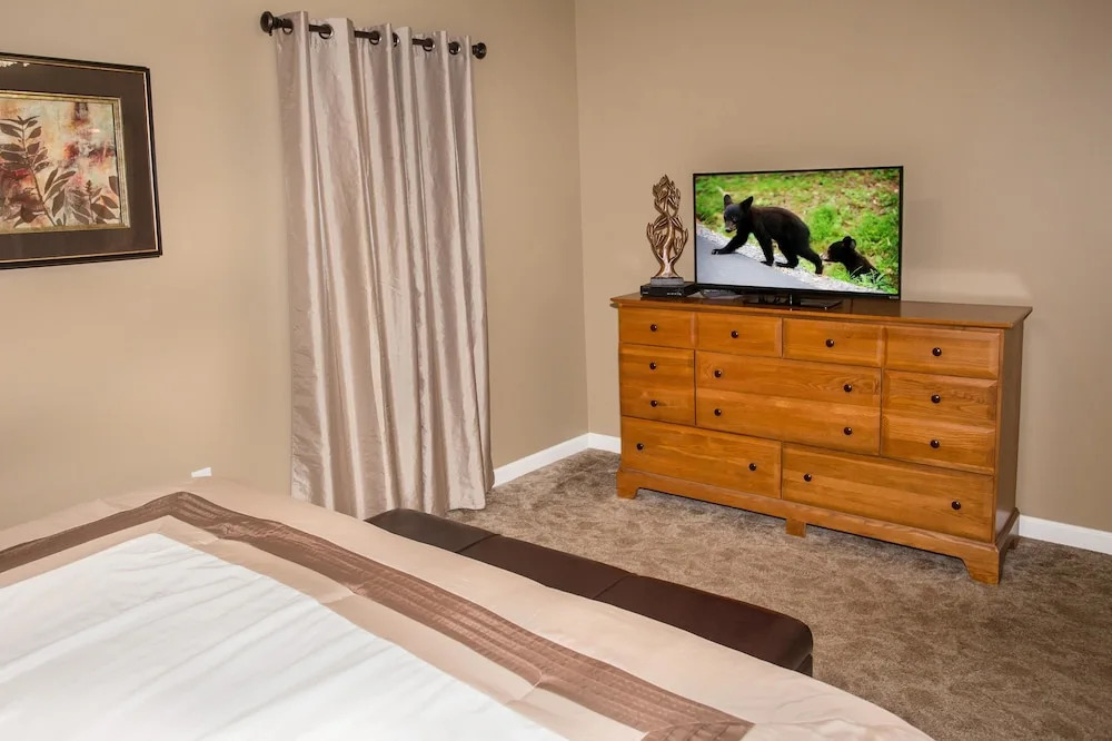 Whispering Pines 544