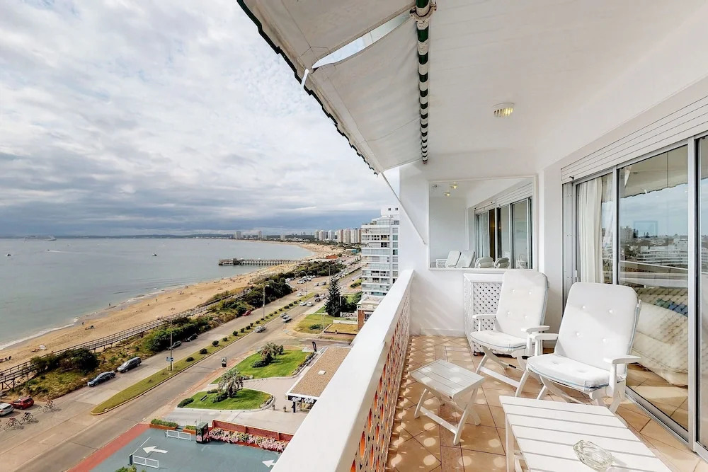Oceana Suites Vanguardia