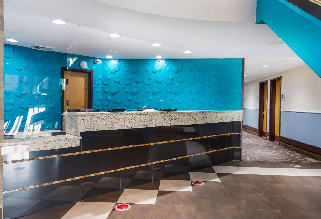Econo Lodge Lafayette near University