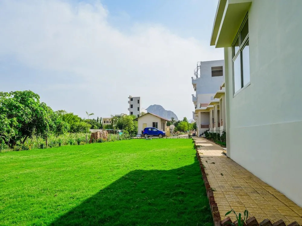 Oyo 41066 Brahma Farm Stays