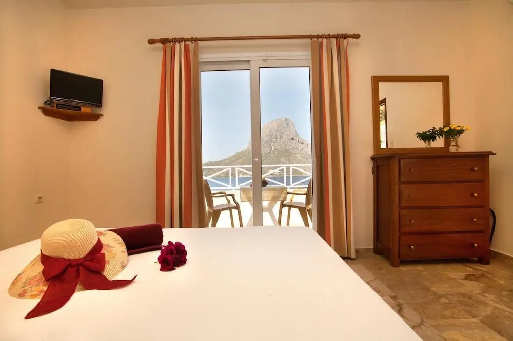 Acropolis Hotel